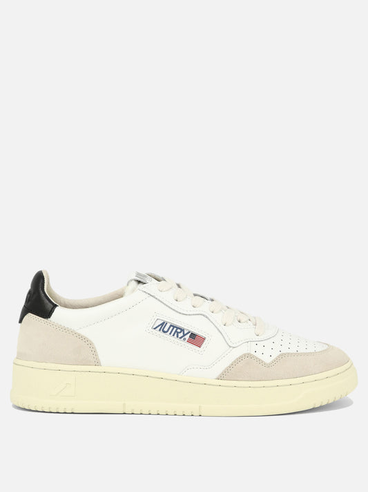 Autry "Medalist Low" sneakers White

