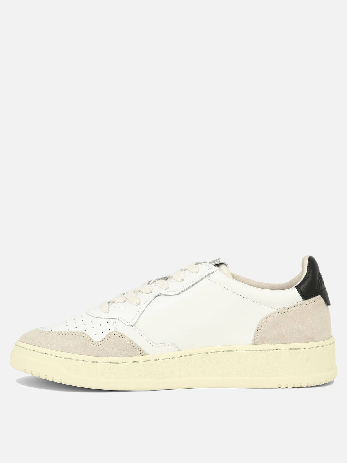 Autry "Medalist Low" sneakers White