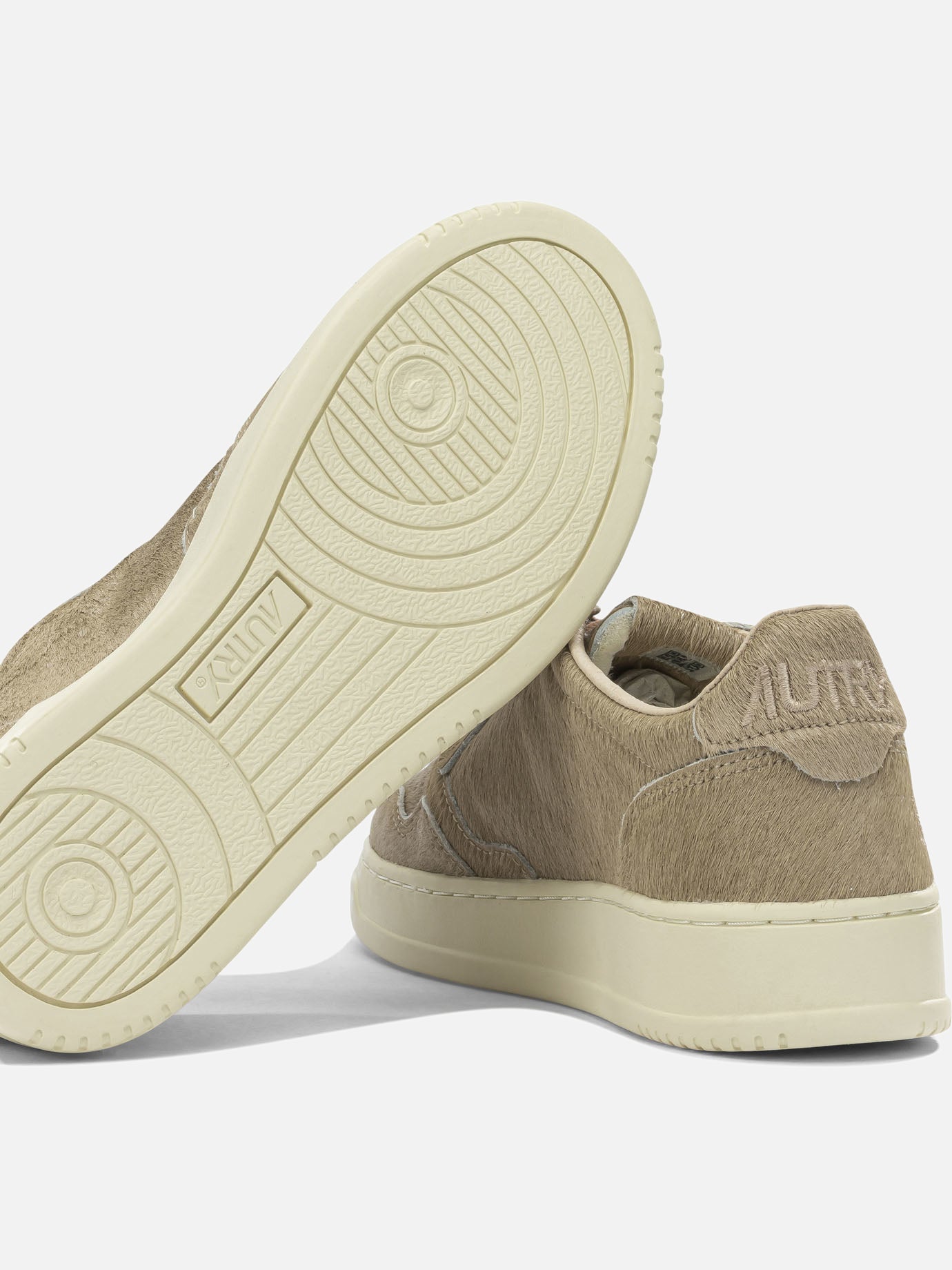 Low top sneakers 100% calf leather  Beige - Autry Women | PDP | VIETTI Online Store | thumbnail_5