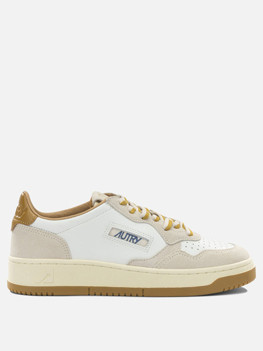 Low top sneakers 100% leather - 100% rubber  Beige - Autry Women | PLP | VIETTI Online Store 
