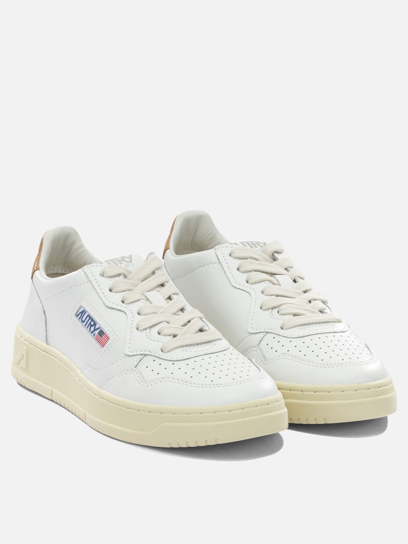 Low top sneakers 100% leather - 100% rubber  Orange - Autry Women | PDP | VIETTI Online Store | Zoom-Modal_2
