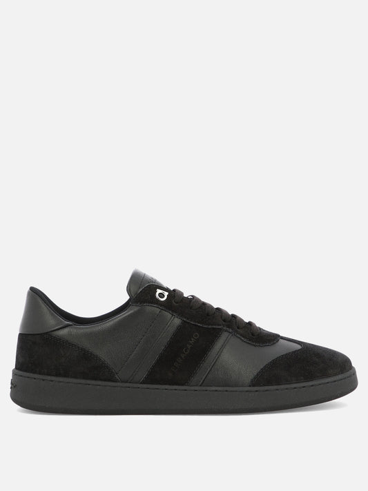 Low top sneakers 0765745  Black - Ferragamo Men | PLP | VIETTI Online Store 
