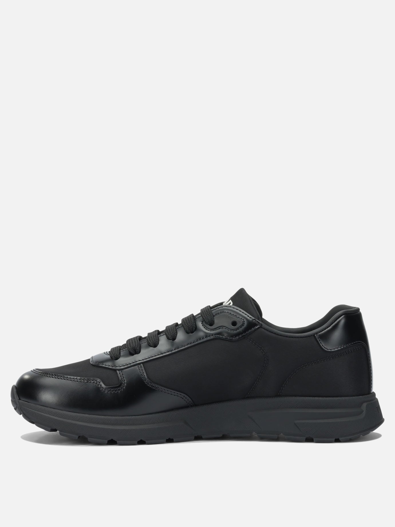 Sneaker basse 100% leather - 100% rubber  Nero - Prada Uomo | PDP | VIETTI Online Store | thumbnail_3