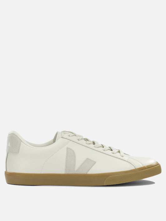 Low top sneakers 100% leather - 40% amazonian rubber 23% mineral silica 16% other fabric 11% synthetic rubber 10% recycled rubber  White - Veja Men | VIETTI Online Store 
