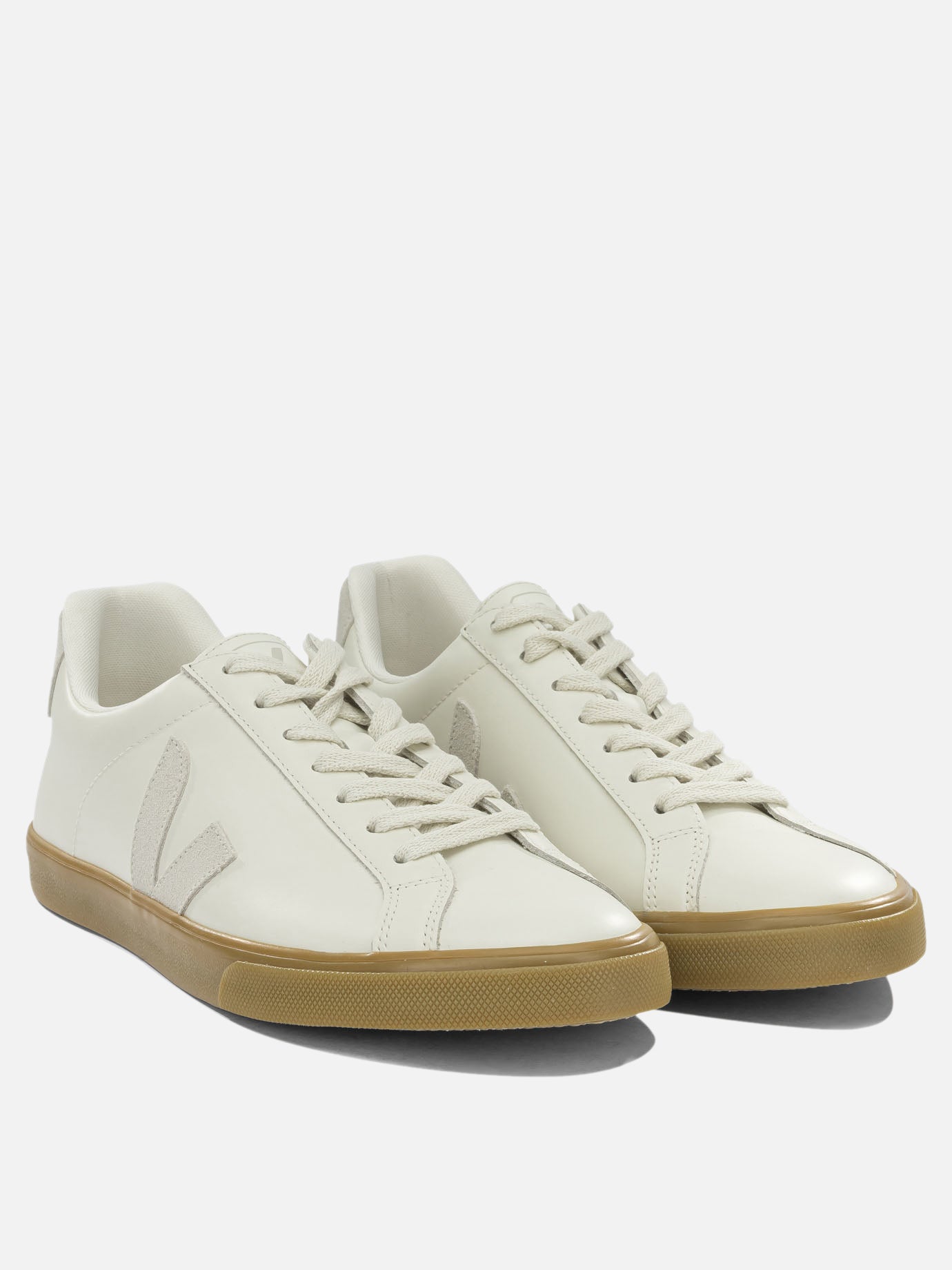 Low top sneakers 100% leather - 40% amazonian rubber 23% mineral silica 16% other fabric 11% synthetic rubber 10% recycled rubber  White - Veja Men | PDP | VIETTI Online Store | Zoom-Modal_2
