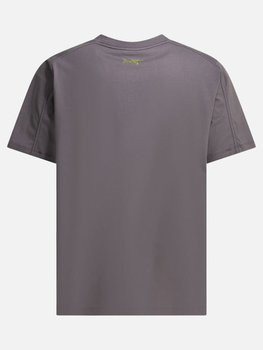 T-shirt girocollo Graphics  Viola - Arc'teryx Uomo | PLP | VIETTI Online Store | 2
