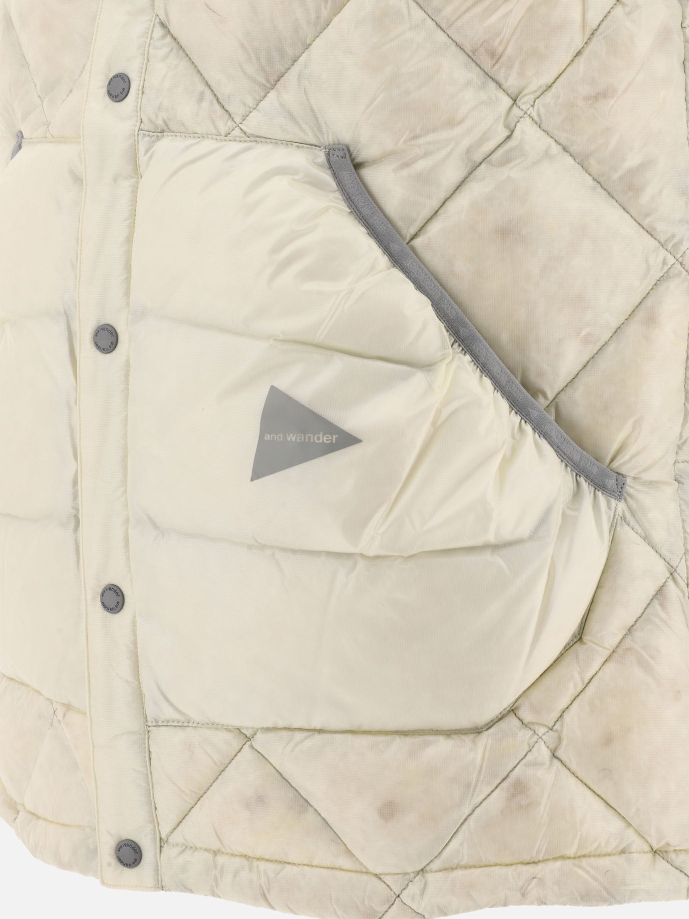 Giacche smanicate 100% nylon - Padding: down and feather  Bianco - and Wander Uomo | PDP | VIETTI Online Store | Zoom-Modal_4
