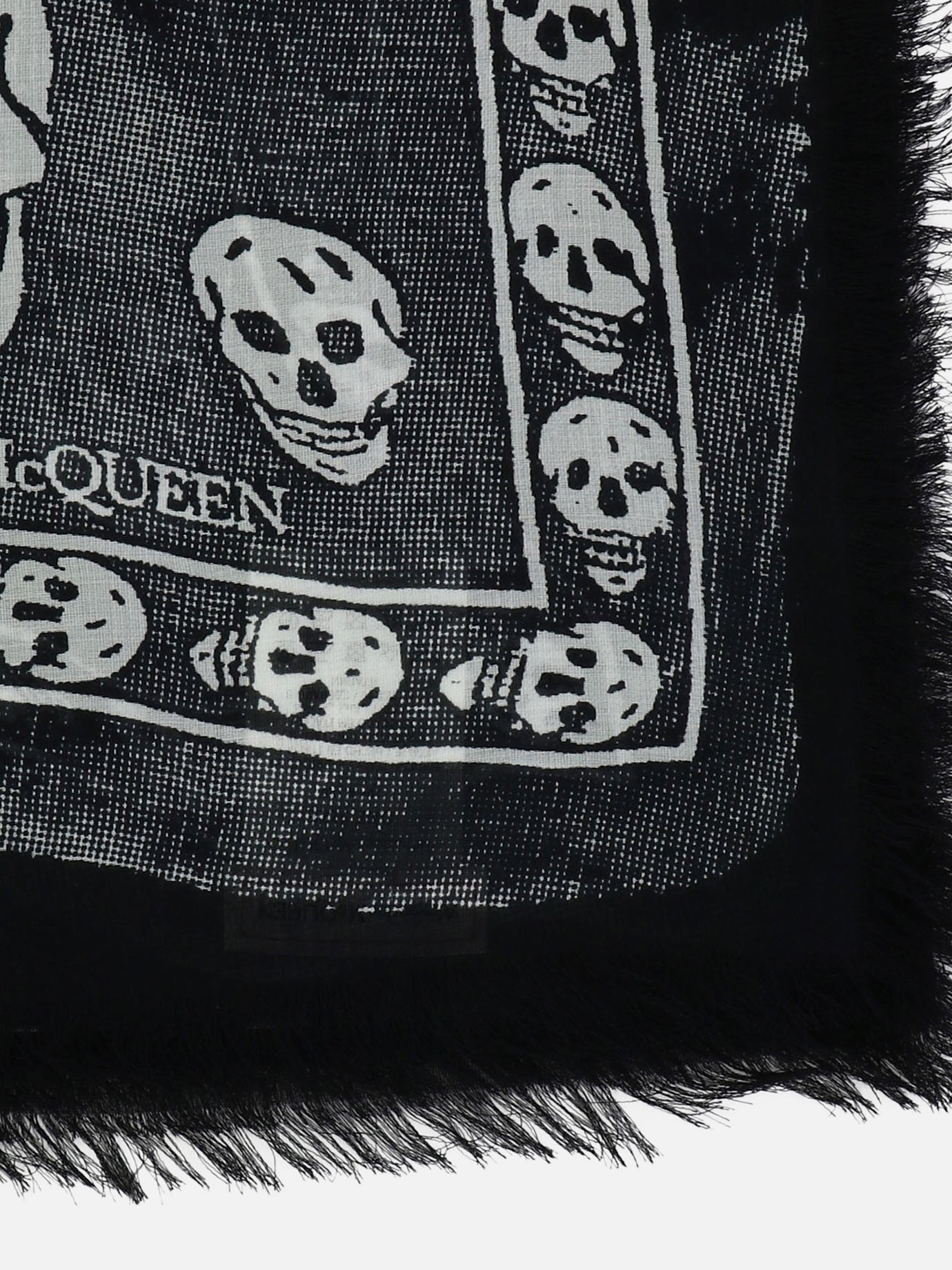 2024 Alexander McQueen skull motif scarf