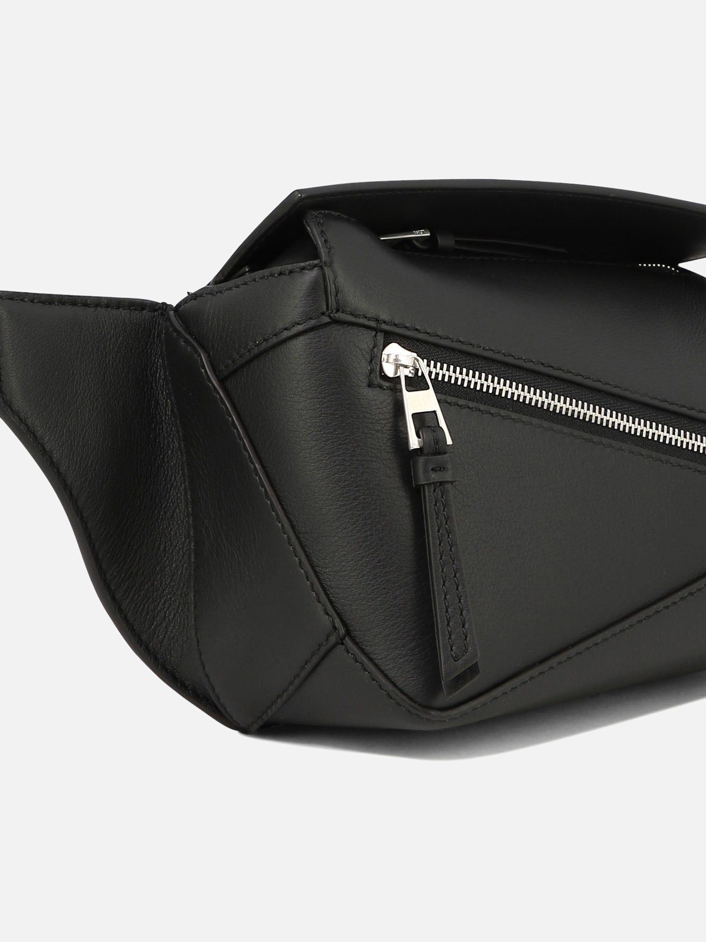 Bumbag 100% leather  Nero - Loewe Uomo | PDP | VIETTI Online Store | thumbnail_5