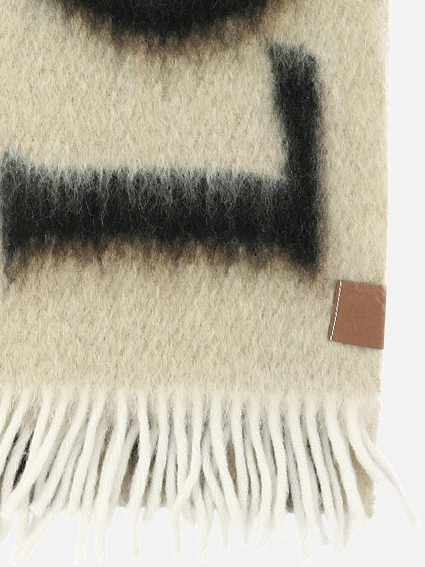 Sciarpe con frange 49% wool 47% mohair 4% polyamide  Beige - Loewe Uomo | PDP | VIETTI Online Store | Zoom-Modal_2
