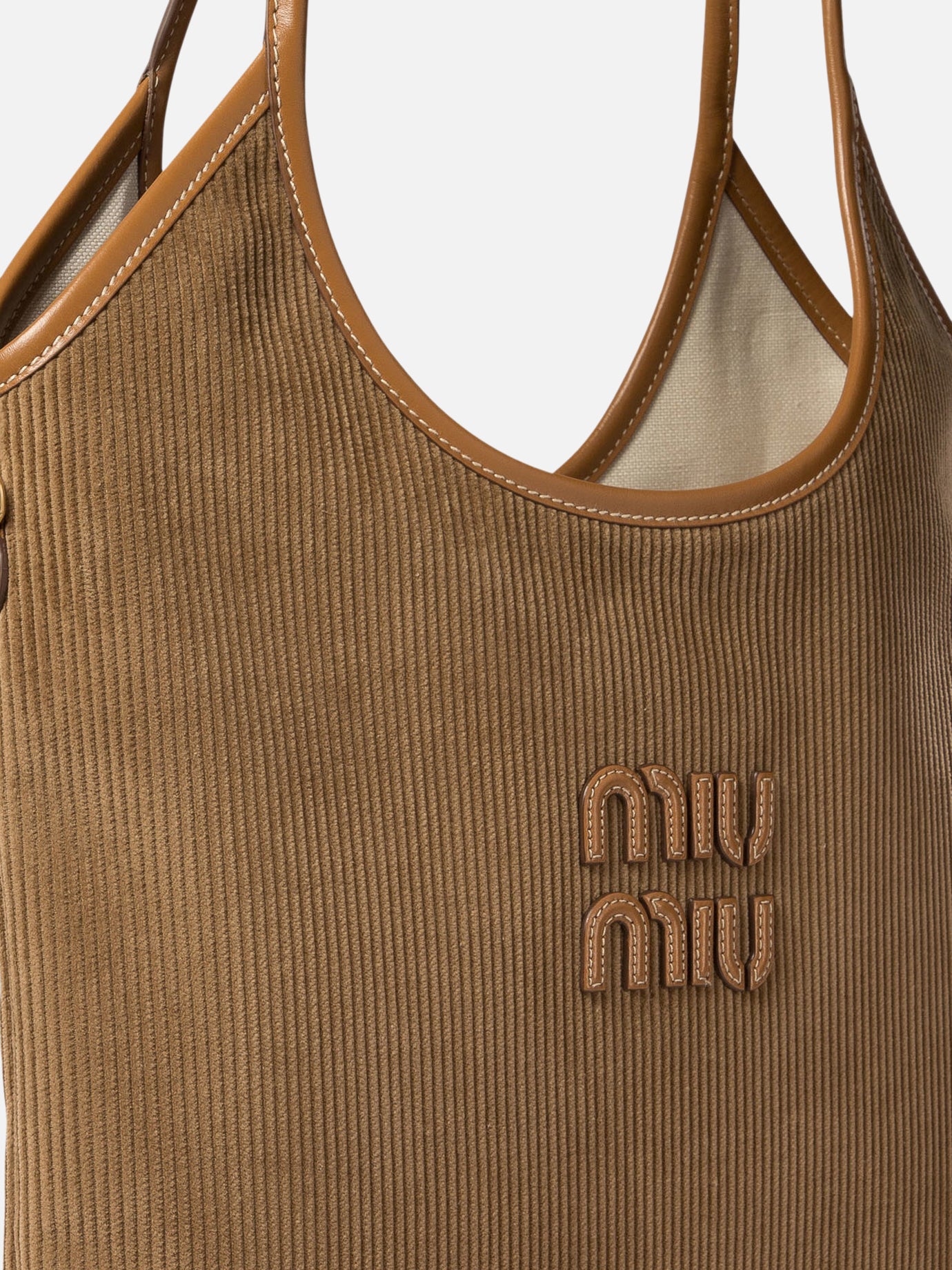【Miu Miu】Ivy スエード バッグ（ベージュ） Miu Miu Women's' Ivy Leather Bag in Beige | LN-CC®
