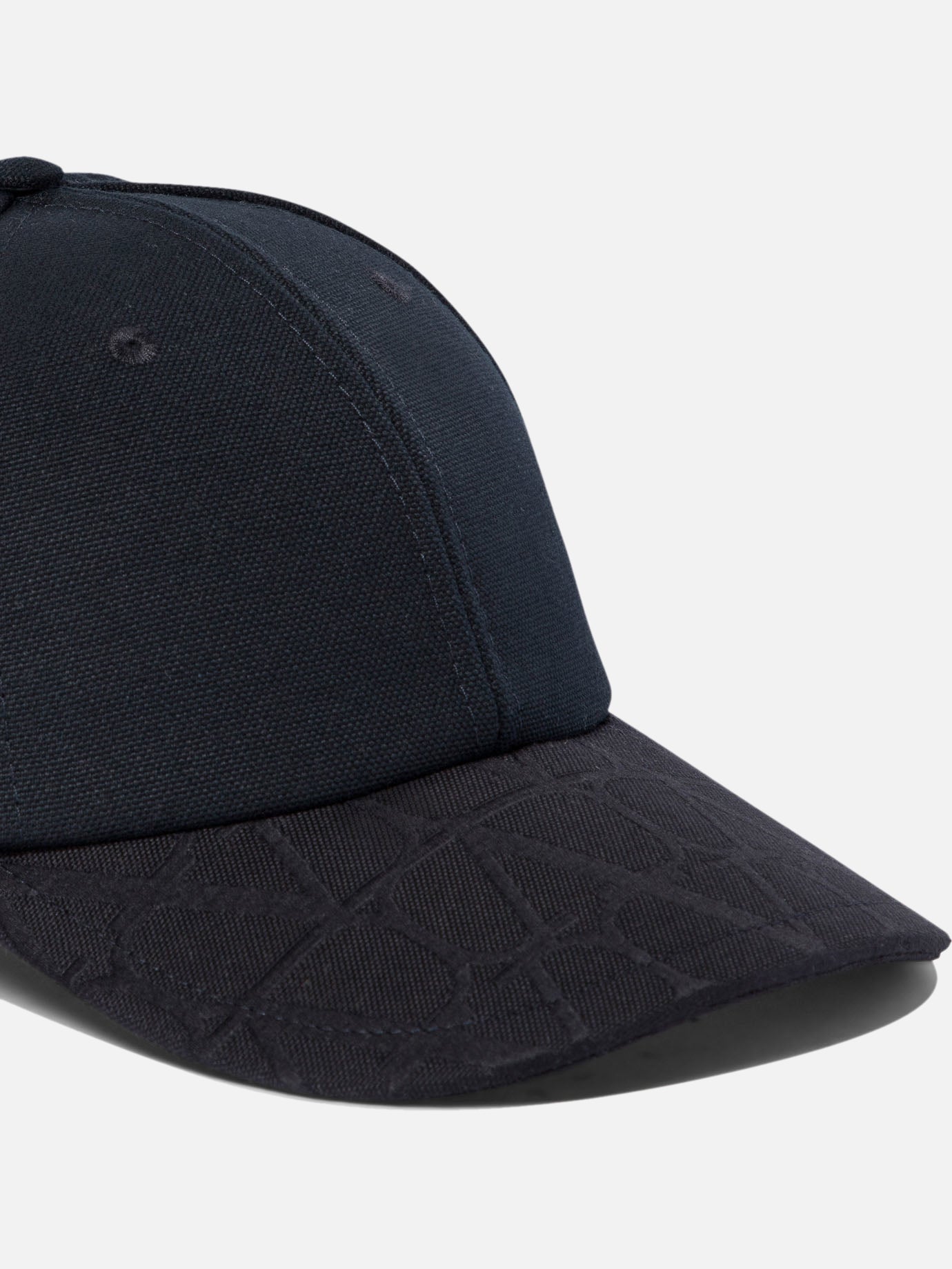 Cap with "Toile Iconographe" visor