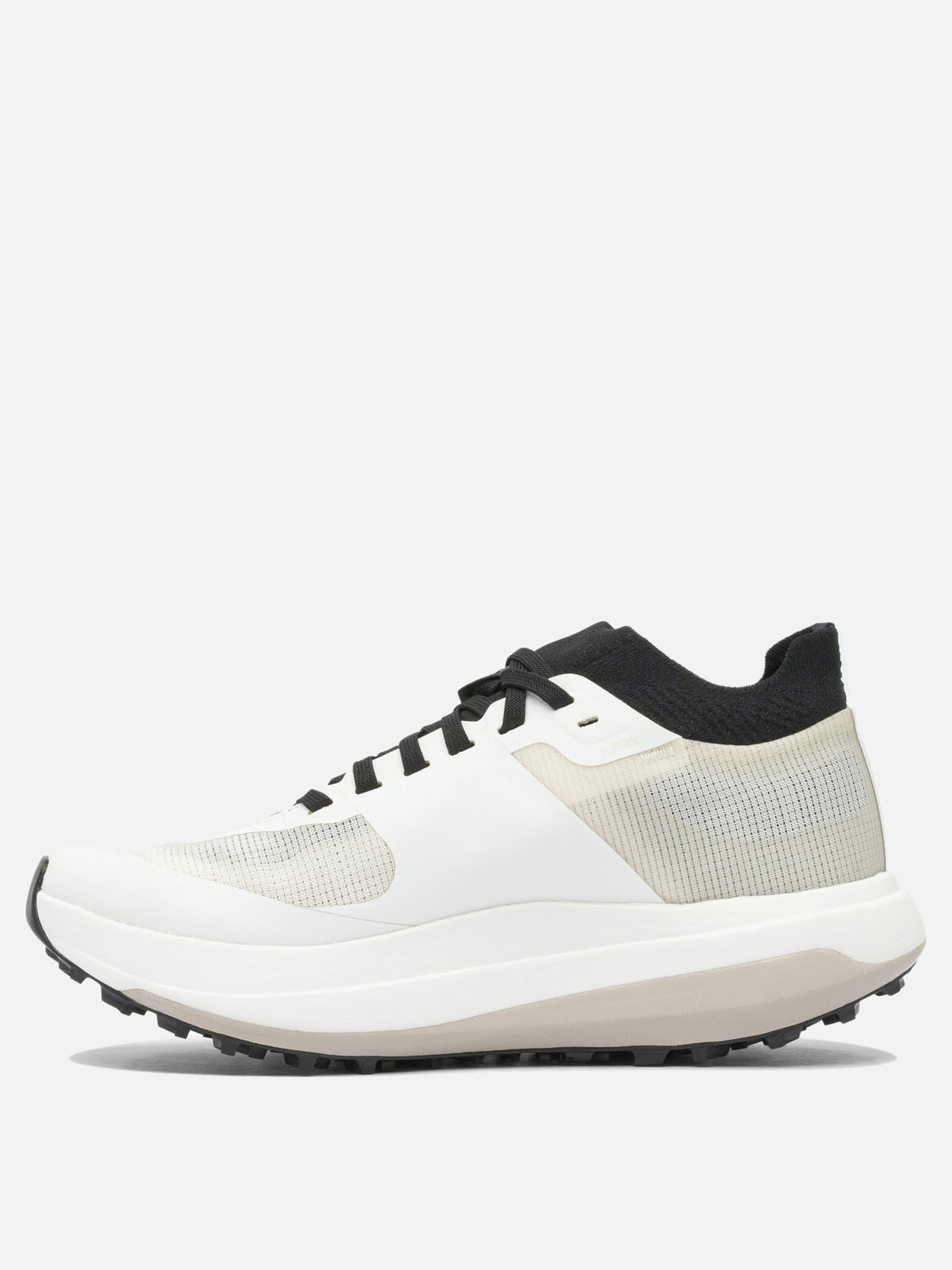 Arc'teryx "Sylan Pro" Sneakers White