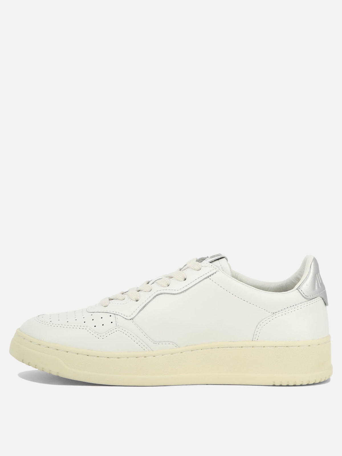 Autry "Medalist Low" sneakers White
