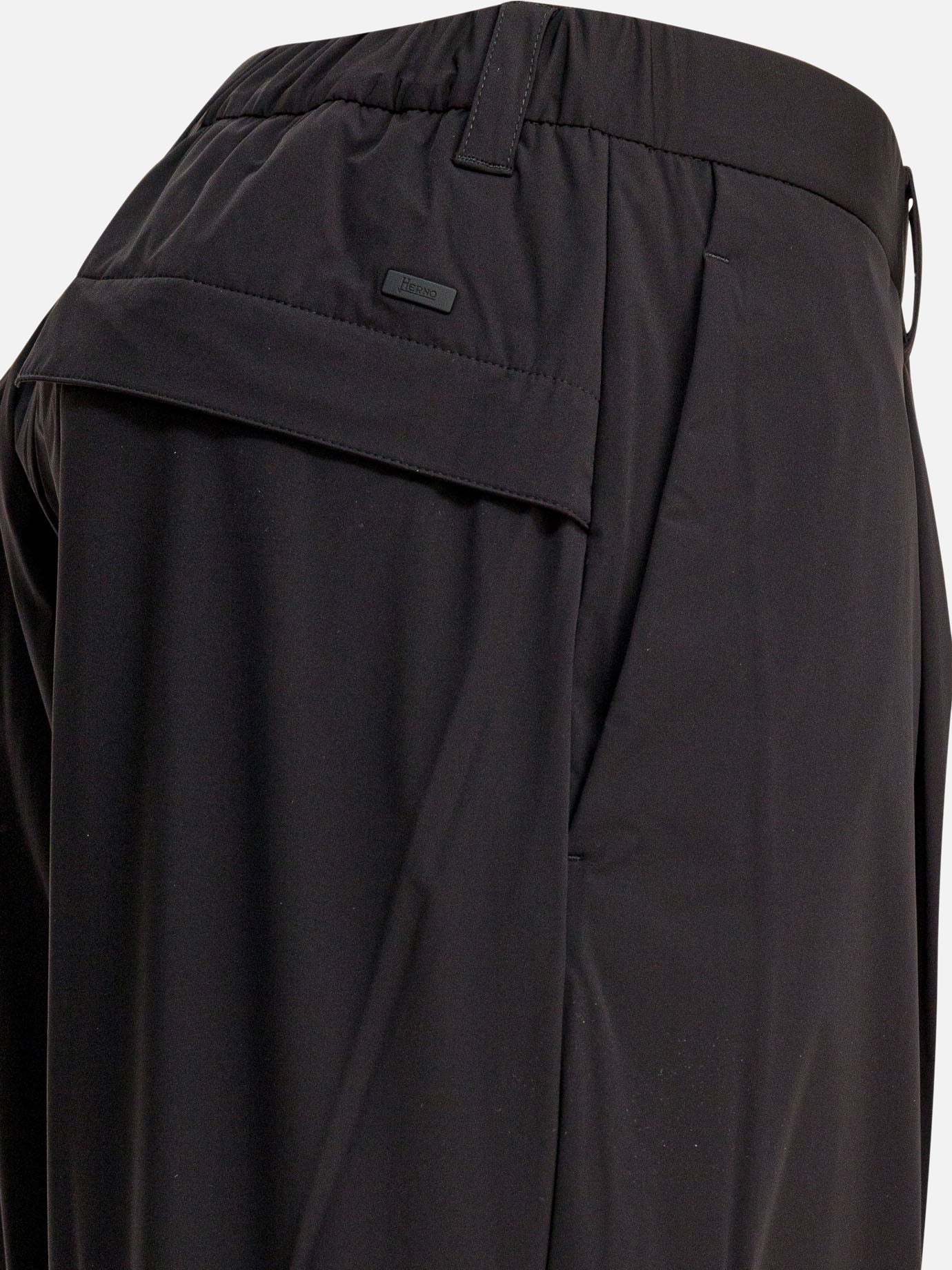 Pantaloni cargo & parachute Solid colour  Nero - Herno Uomo | PDP | VIETTI Online Store | Zoom-Modal_4
