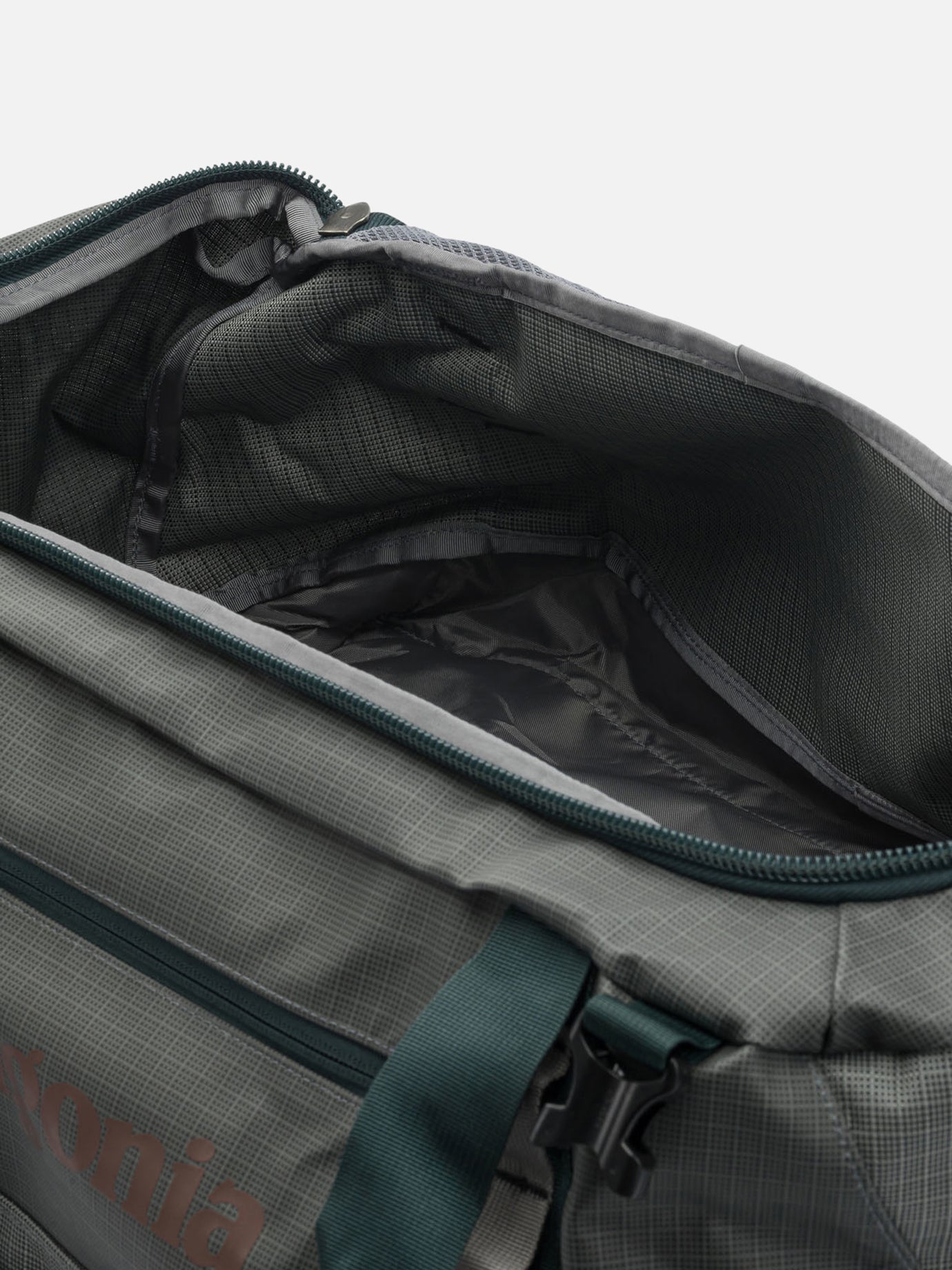 Travel bags 100% recycled polyester  Grey - Patagonia Men | PDP | VIETTI Online Store | Zoom-Modal_5
