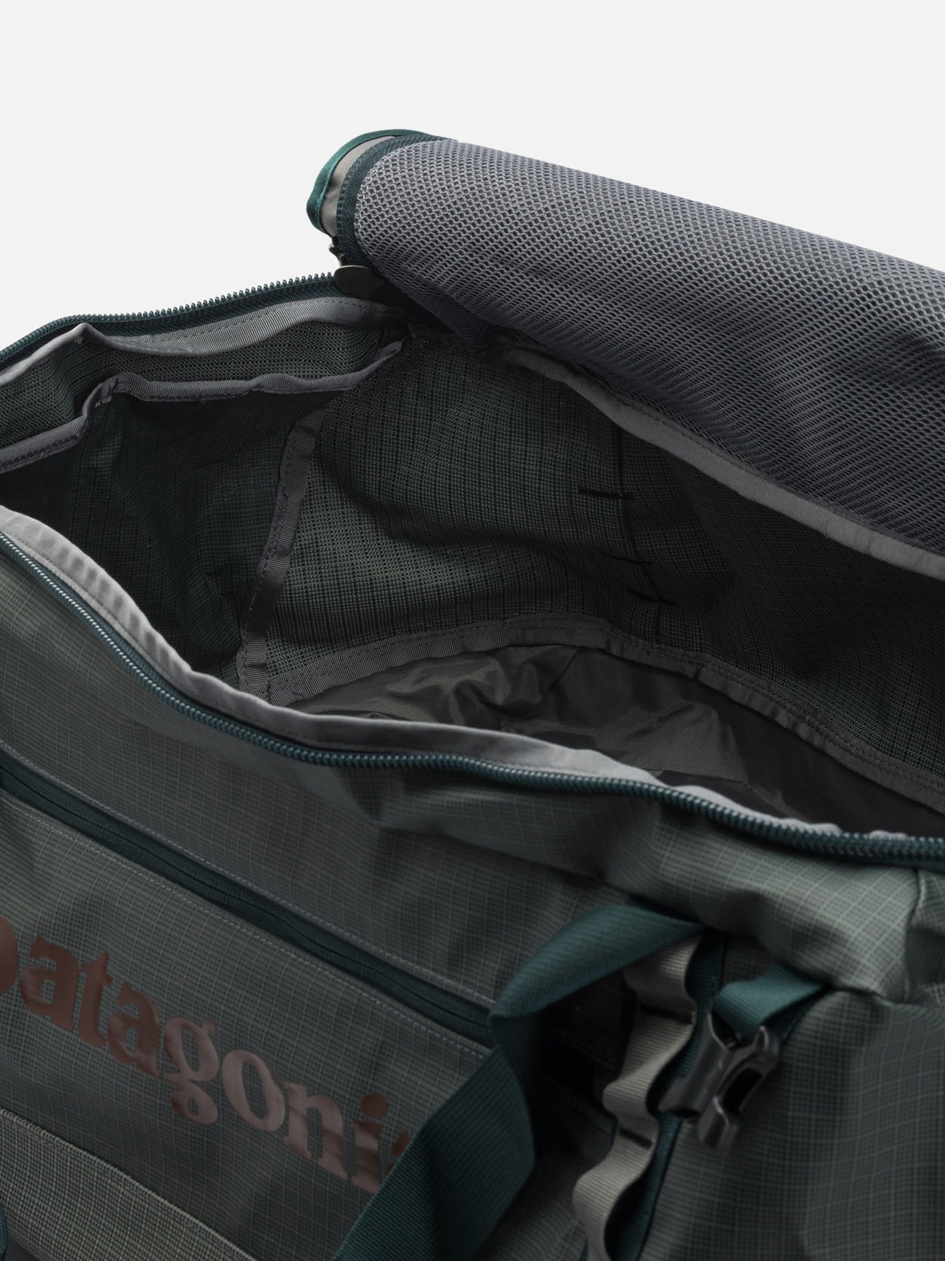 Borsoni da viaggio 100% recycled polyester  Grigio - Patagonia Uomo | PDP | VIETTI Online Store | Zoom-Modal_5
