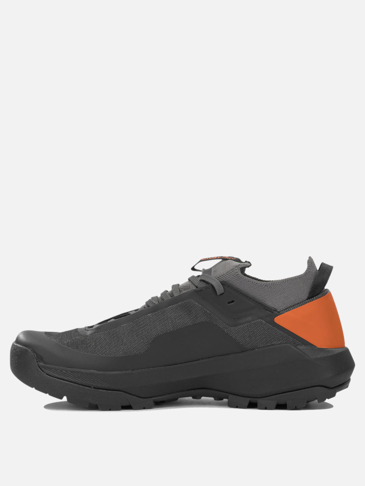Arc'teryx "Vertex Alpine" Low-Top Sneakers Grey

