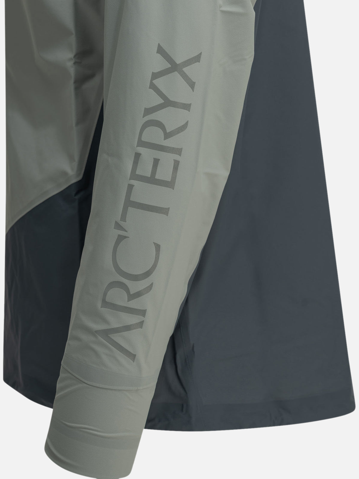 Arc'teryx "Norvan" Technical jacket Grey

