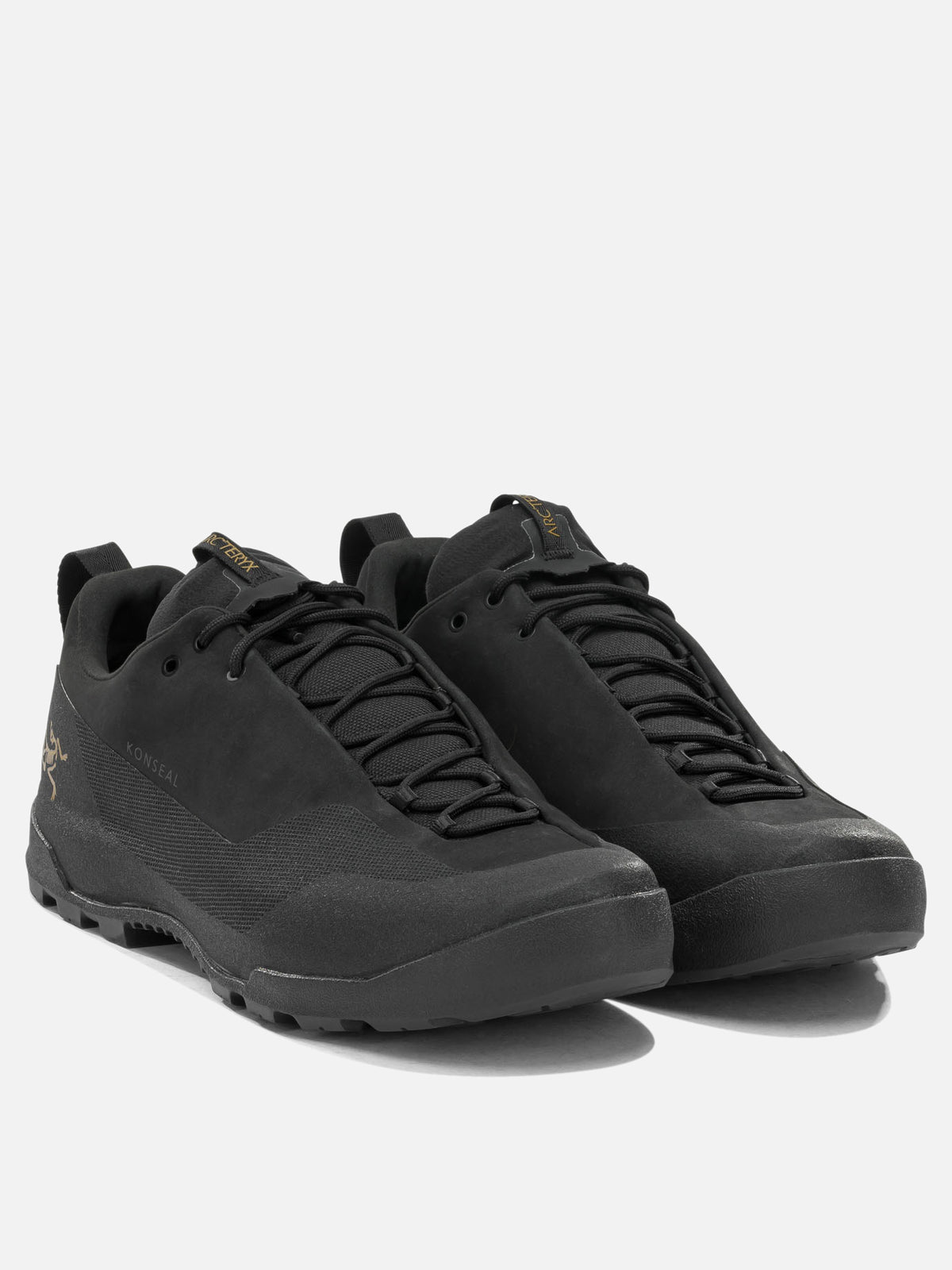 Arc'teryx "Konseal GTX" Low-top sneakers Black - VIETTI