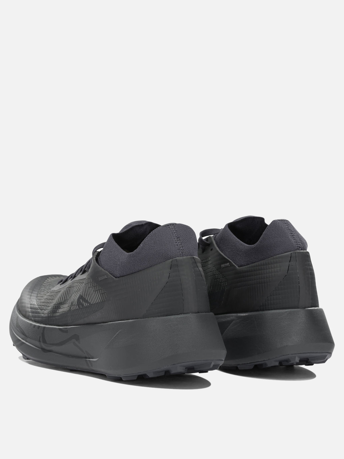 Arc'teryx "Sylan 2" Low-Top Sneakers Grey - VIETTI