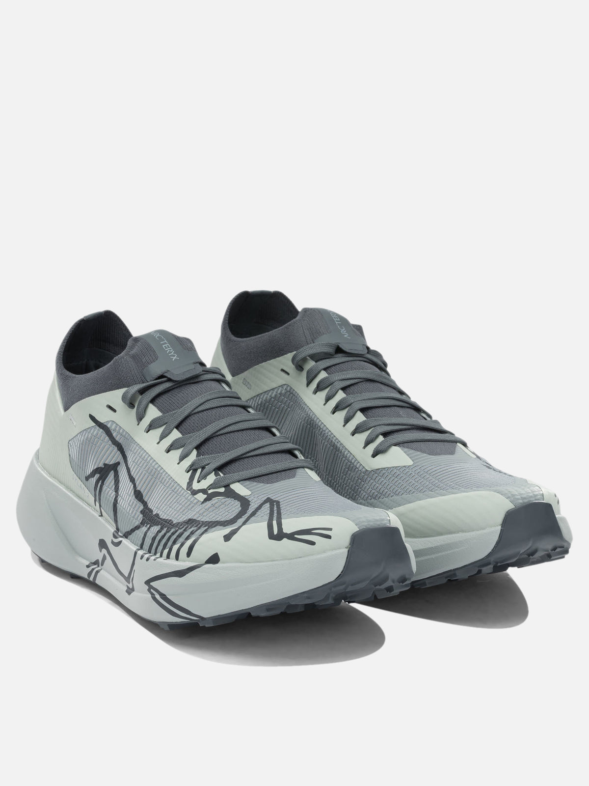 Arc'teryx "Sylan 2" Low-Top Sneakers Light blue

