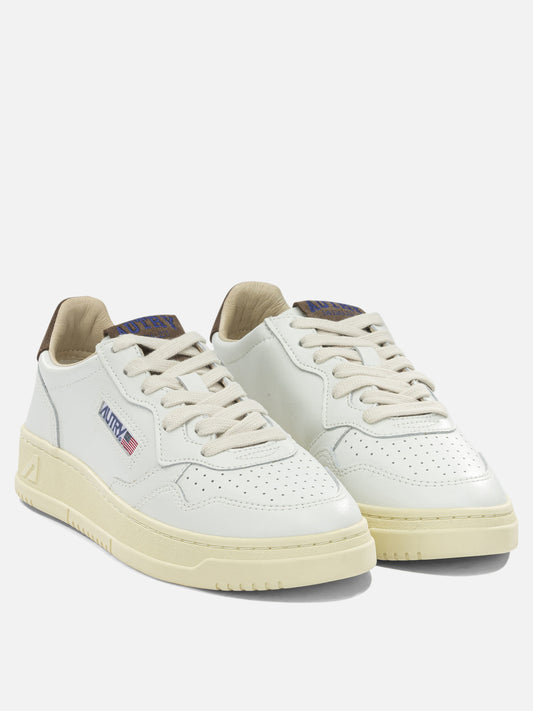 Autry "Medalist Low" Low-Top Sneakers Brown

