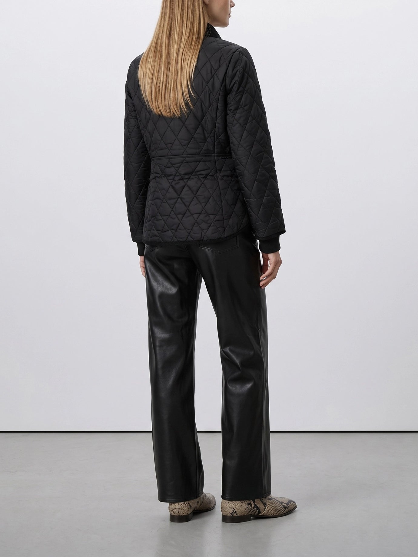 Quilted & Utility Jackets Logo  Blue - Barbour Women | PDP | VIETTI Online Store | Zoom-Modal_3
