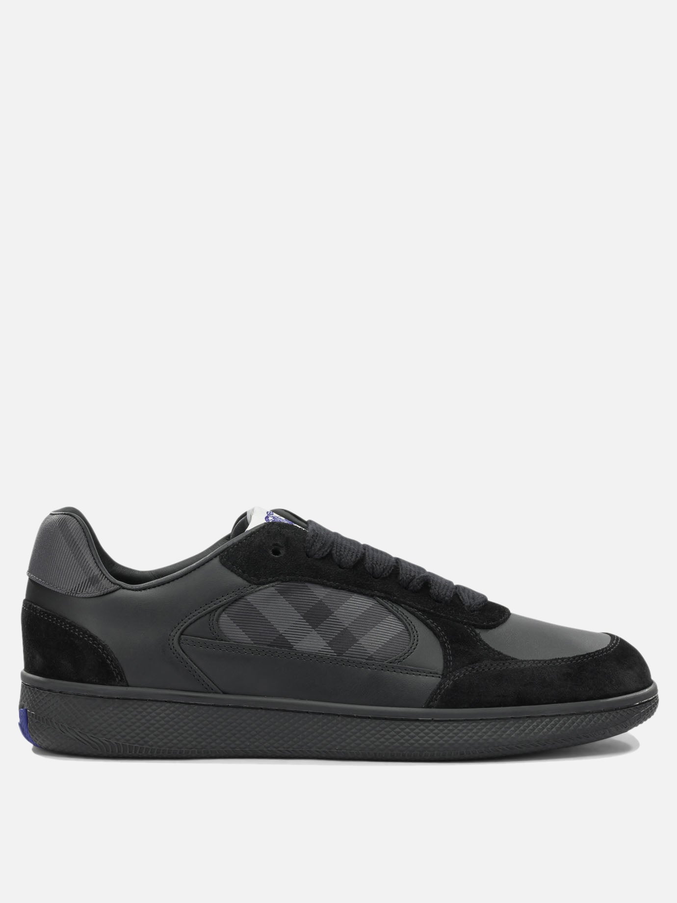 Low top sneakers 48% calf leather 27% calf leather 24% nylon 1% polyurethane  Black - Burberry Men | PDP | VIETTI Online Store | Zoom-Modal
