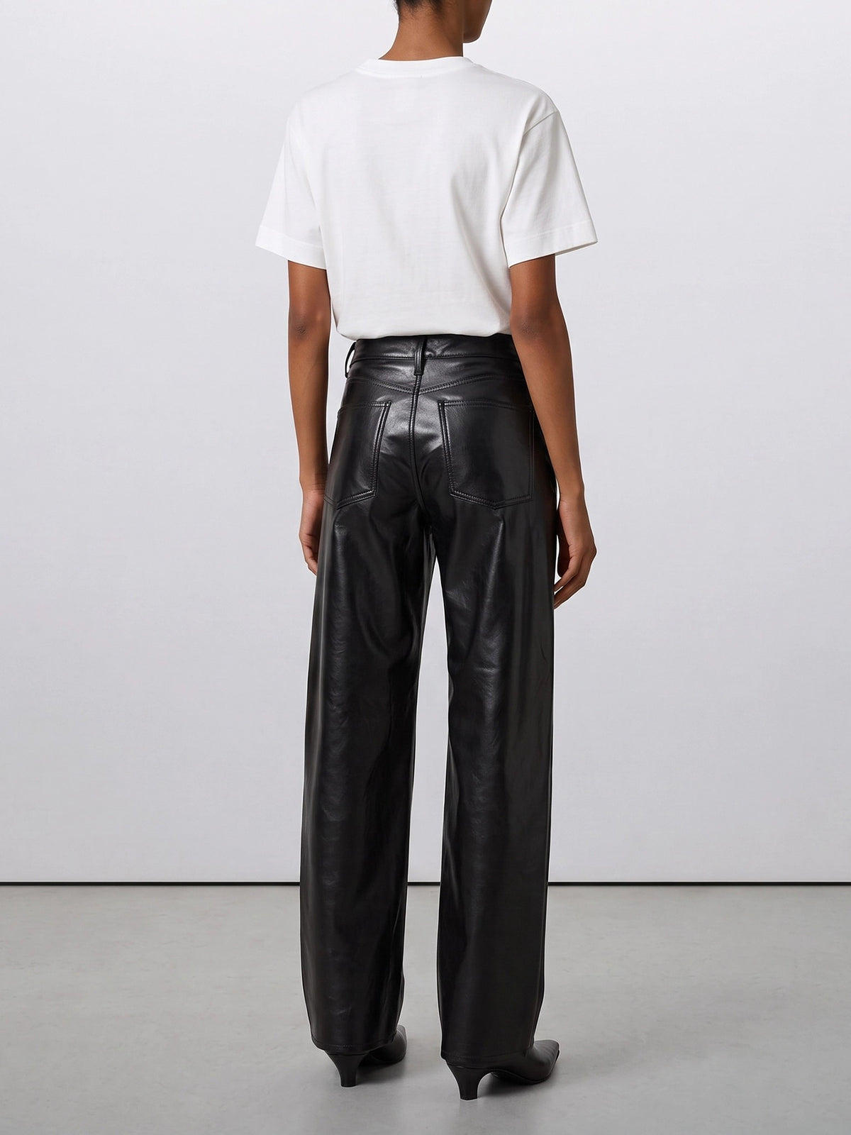 Givenchy "Givenchy Paris" Crew-Neck T-Shirt White - VIETTI