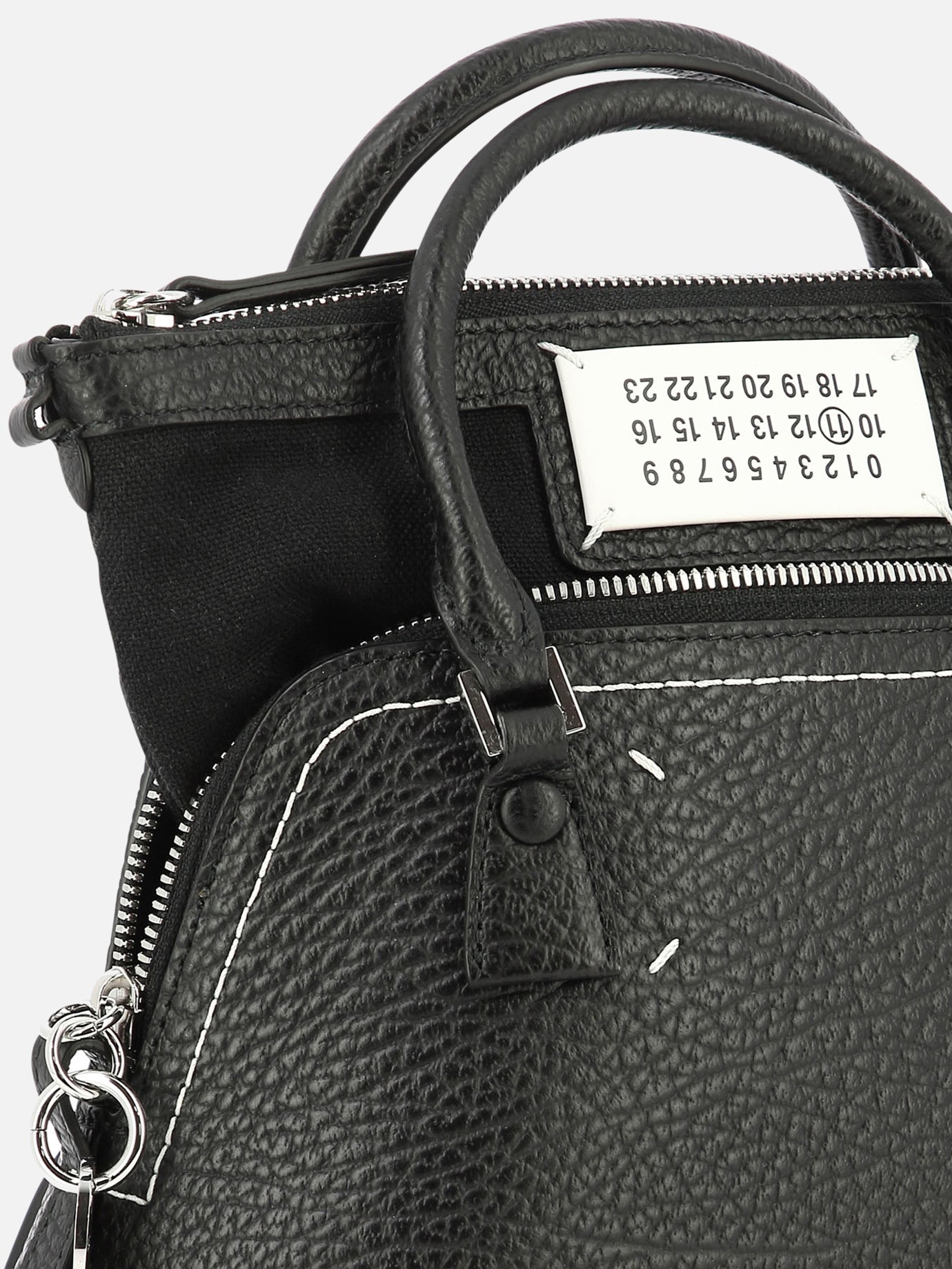Small bags 100% cow leather - Secondary fabric: 79% cotton 16% polyester 5% other fibres - Lining: 100% cotton - Other fabric: 100% zamak - Other fabric: 100% brass  Black - Maison Margiela Women | PDP | VIETTI Online Store | thumbnail_4