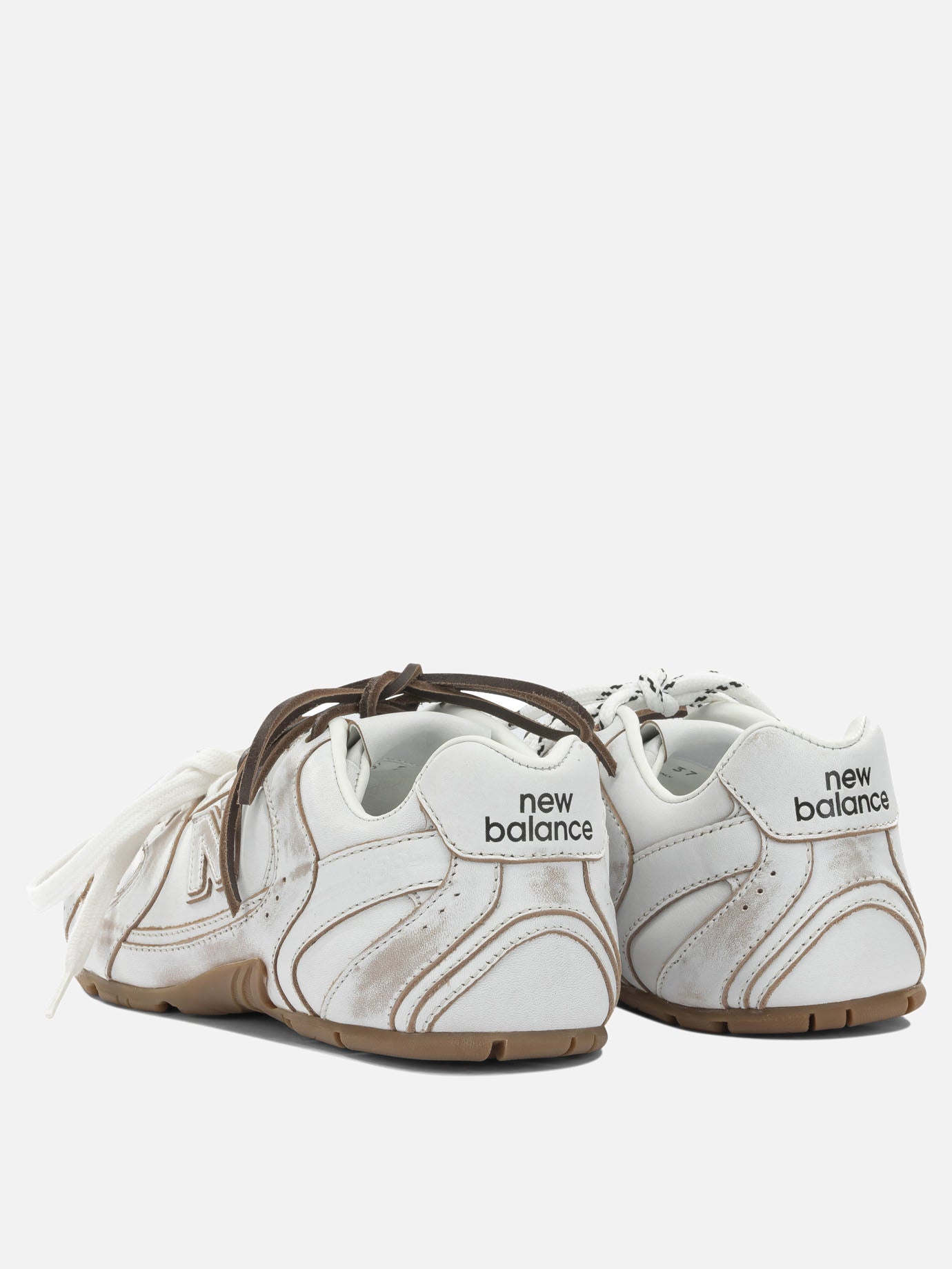 Low top sneakers 100% calf leather - 100% rubber  White - Miu Miu Women | PDP | VIETTI Online Store | Zoom-Modal_4
