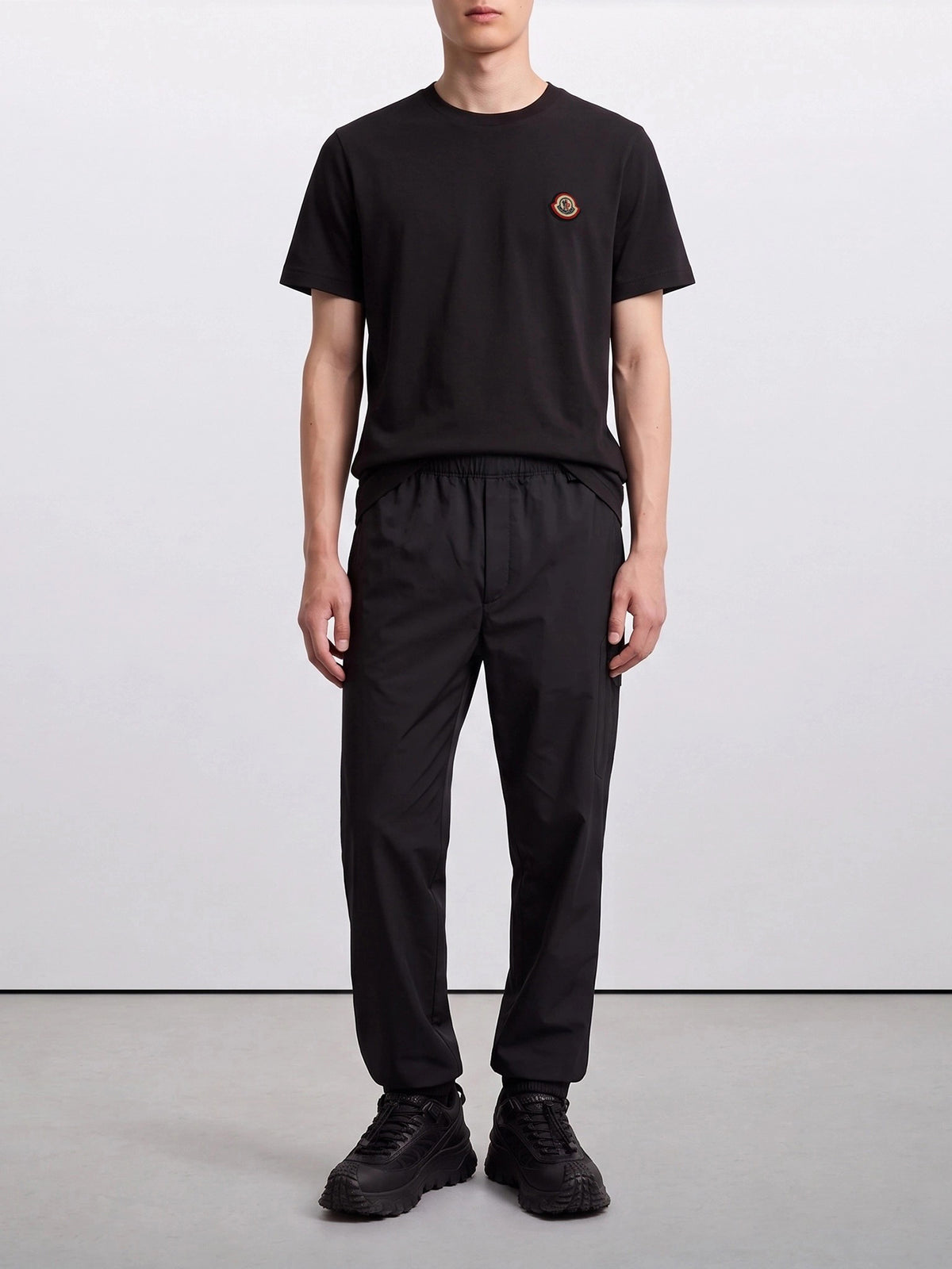 Moncler Crewneck T-shirt with logo Black - VIETTI
