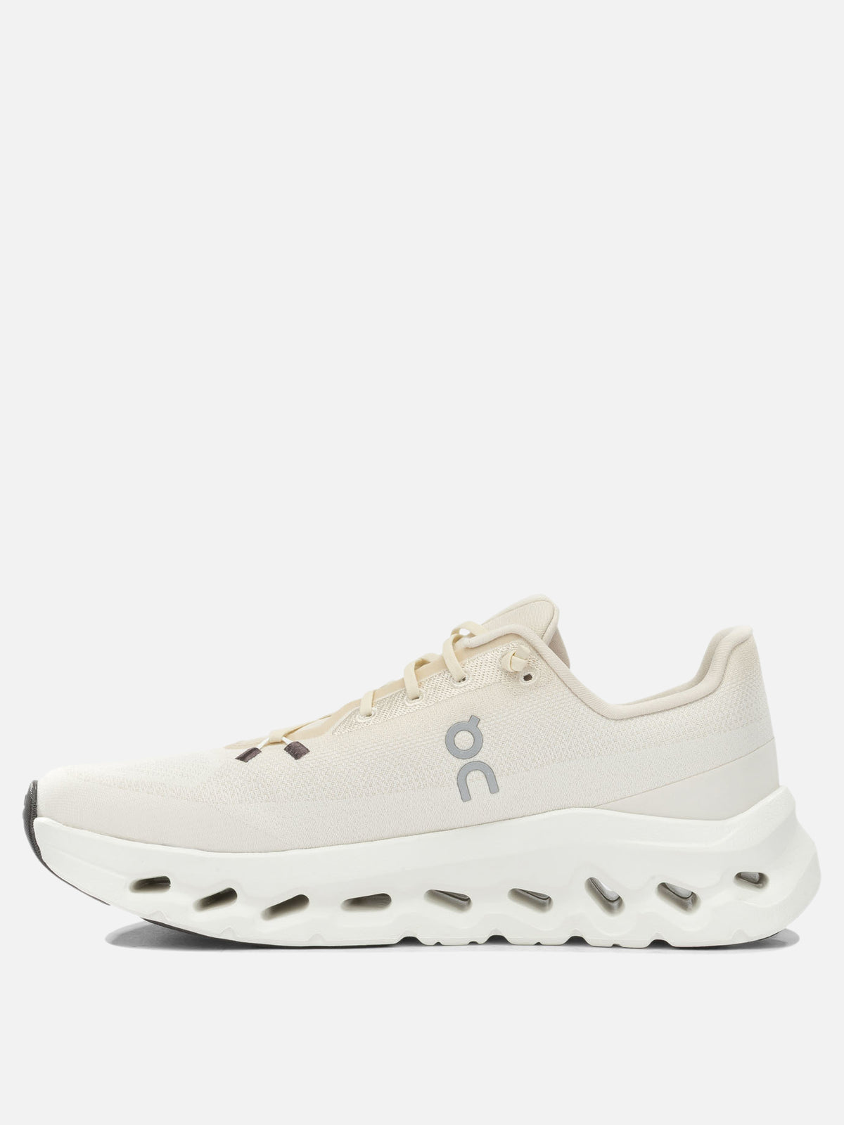 On Running "Cloudtilt" Low-Top Sneakers White
