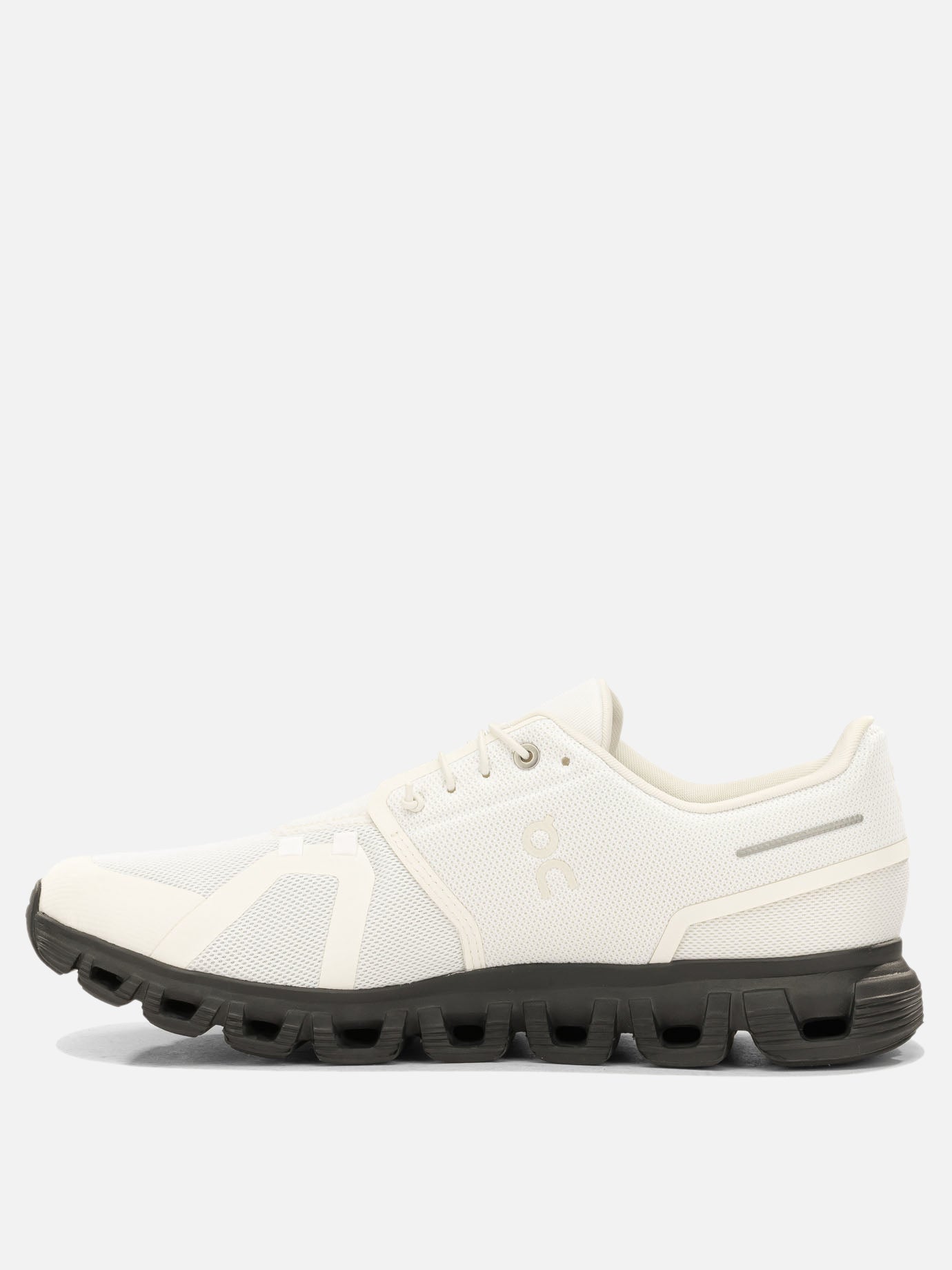 On Running "Cloud 6" Low-Top Sneakers White

