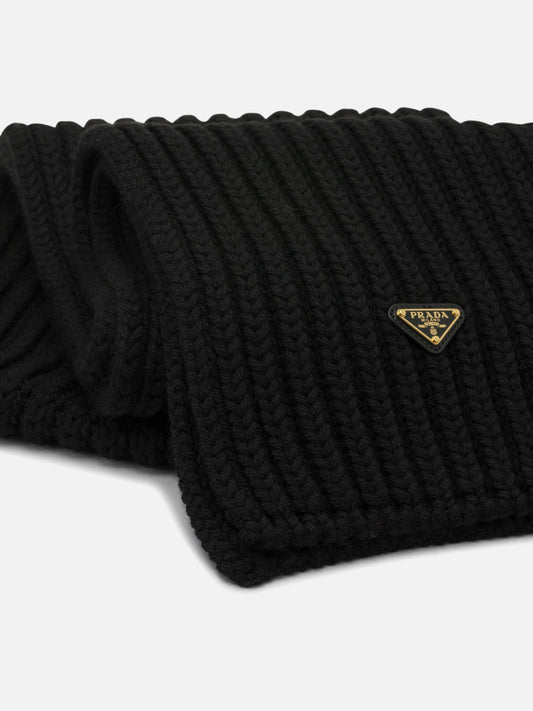Prada Classic wool scarf Black

