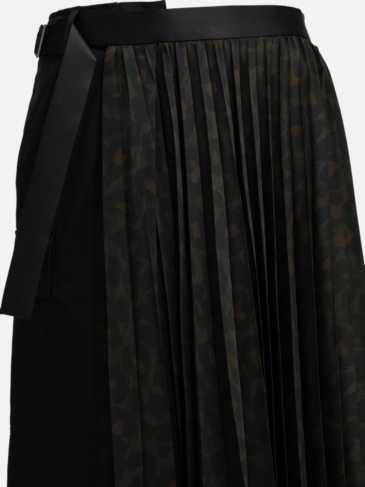 Sacai "Pleated Leopard" Midi Skirt Black

