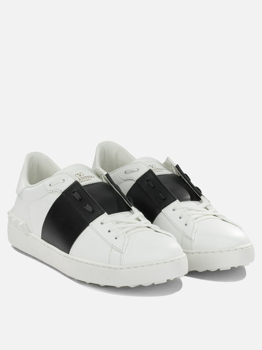 Low top sneakers 100% calf leather - 100% ethylene-vinyl acetate  Black - Valentino Garavani Men | PDP | VIETTI Online Store | 2
