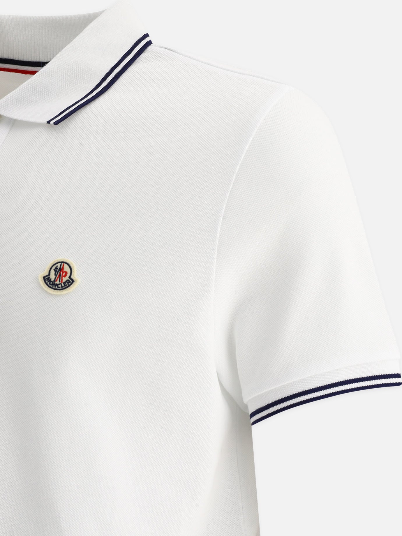 Polo shirt with patch logo