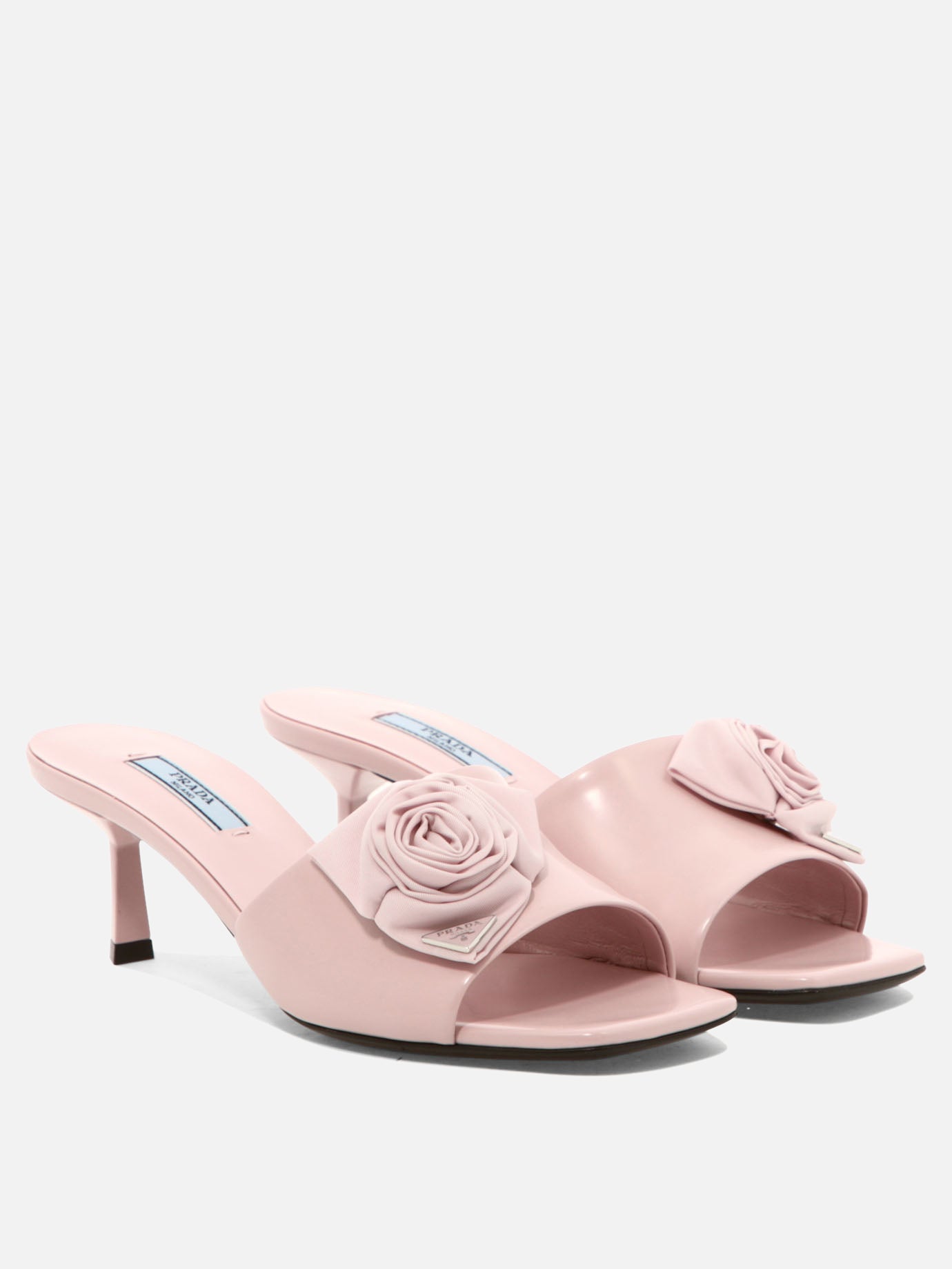 Sandals with applied rose